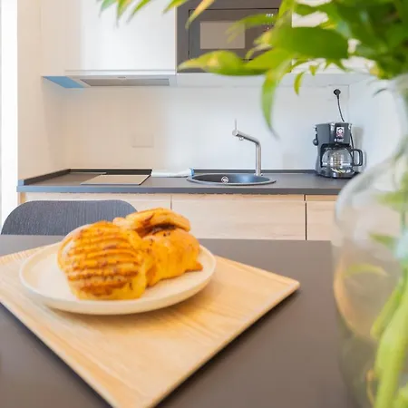 Enchanted - By Rent Διαμέρισμα