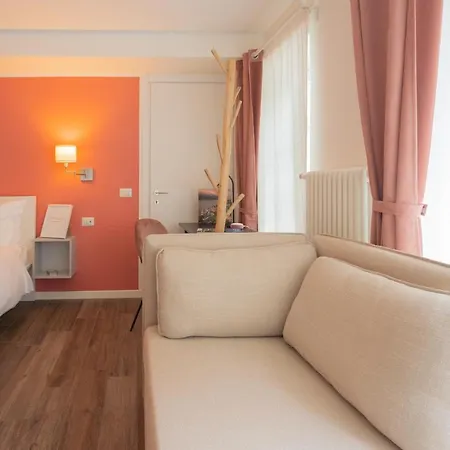 Enchanted - By Rent Apartment Tremezzo