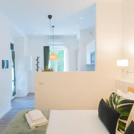 Enchanted - By Rent Apartamento *