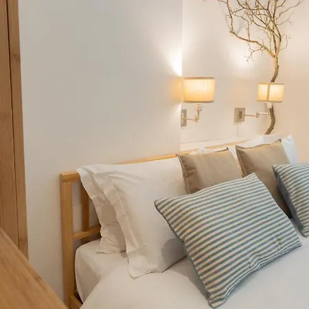 Enchanted - By Rent Apartamento